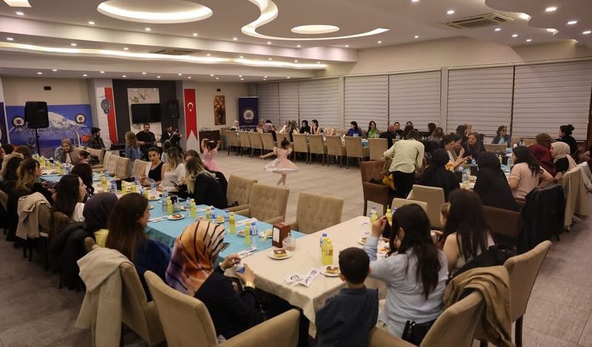 Polis Haftası’nda Polis Eşleri Buluştu