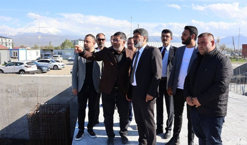 Başkan Ayaz, Yeni Hastane İnşaatını Yerinde İnceledi