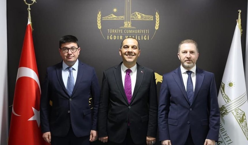 Azerbaycanlı Diplomatlardan Vali Taşolar’a Ziyaret