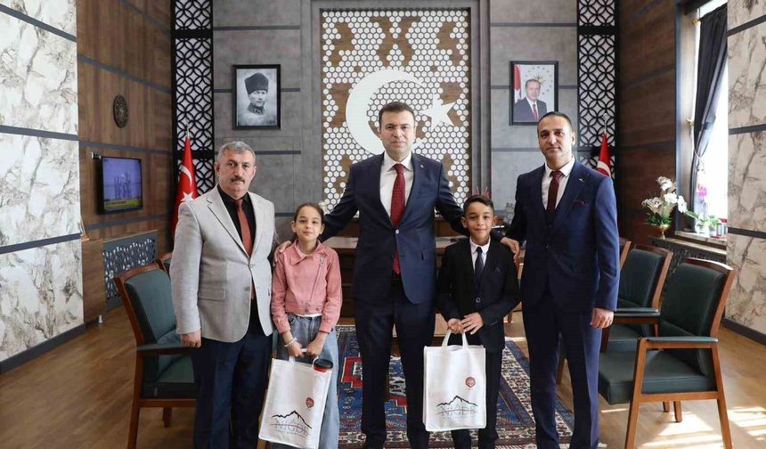 Niğde Valisi Akmeşe, koltuğunu Yusuf İncesu'ya emanet etti