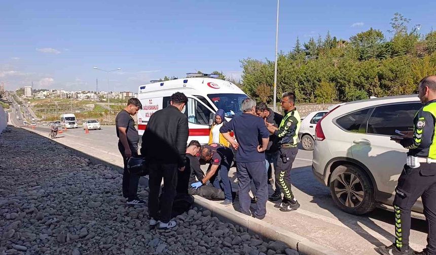 Otomobil ile motosiklet çarpıştı: 1 yaralı