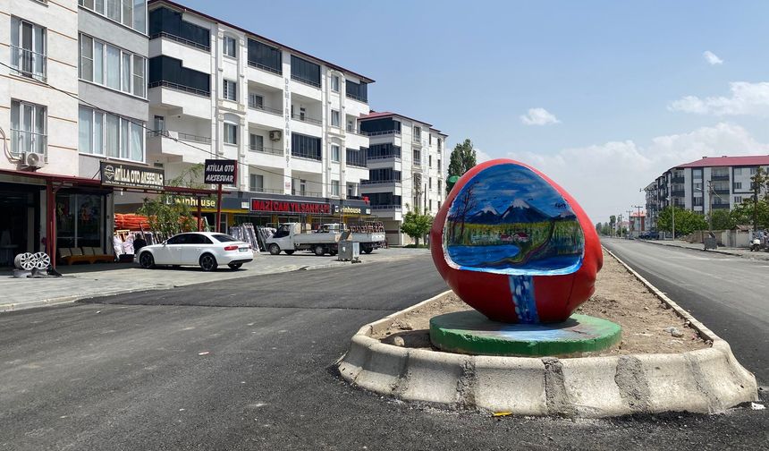 Esnaf Dokundu, Yarım Elma Renklendi