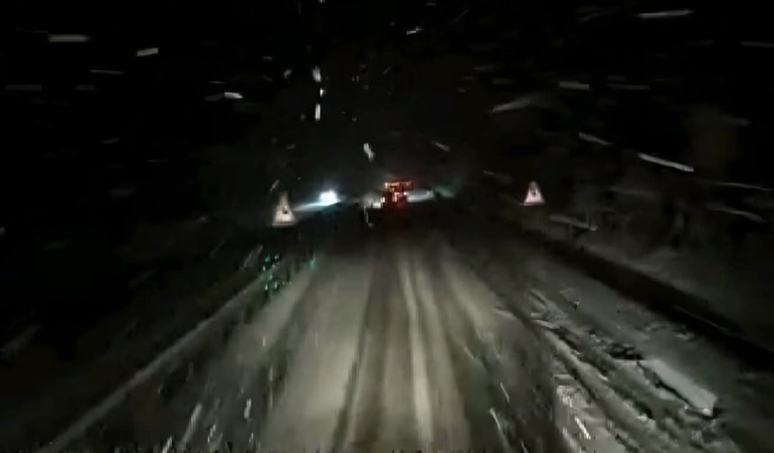 Ani kar yağışı nedeniyle bazı yollar ulaşıma kapatıldı