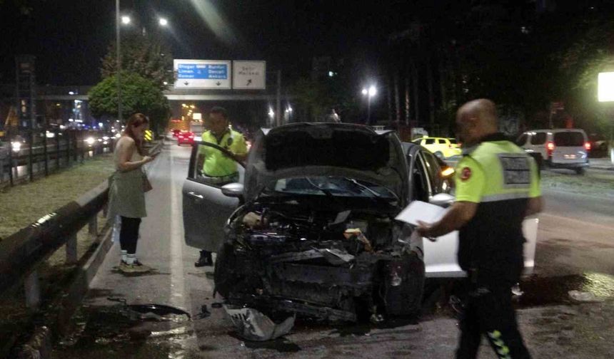Aracın hurdaya döndüğü kazayı burnu bile kanamadan atlattı