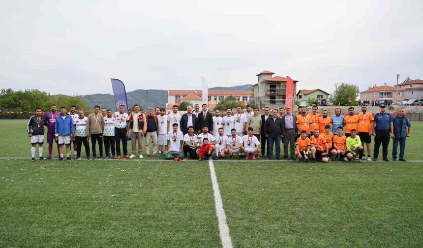 Çameli Kurumlar ve Mahalleler Arası Futbol Turnuvasının şampiyonu belli oldu