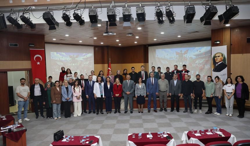 Iğdır Üniversitesi’nde “19 Mayıs” Paneli Düzenlendi
