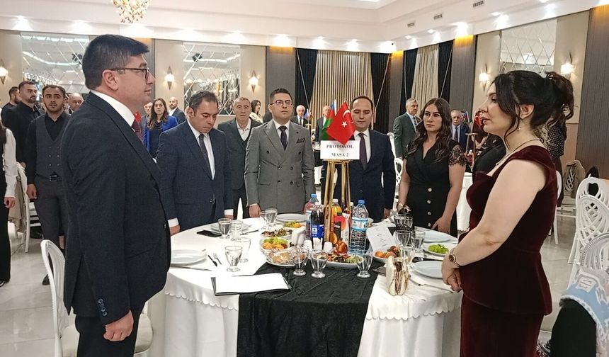 Azerbaycan Cumhuriyeti’nin kuruluşunun 108’nci yıl dönümü, Kars’ta coşkuyla kutlandı