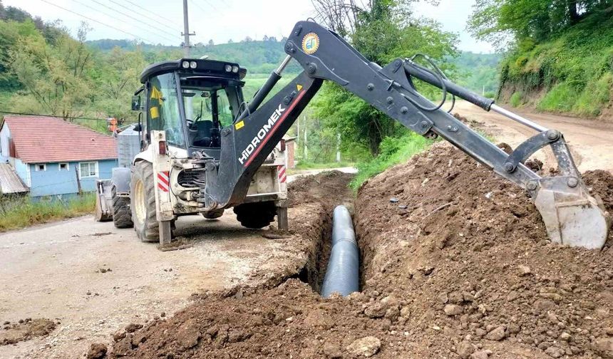 Yığılca Naşlar köyünde altyapı çalışmaları sürüyor