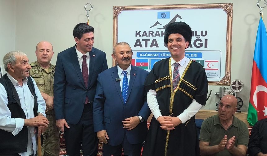 Iğdır Valisi Taşolar, Karakoyunlu Ata Ocağı’nda Kafkas Kıyafeti Giydi
