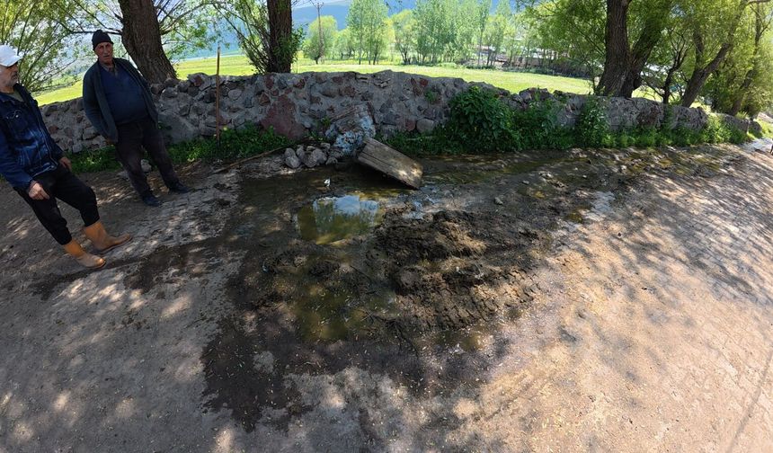 IĞDIR’DA ALTYAPI SEFERBERLİĞİ: ABBASGÖL KÖYÜNDE TIKANAN KANALİZASYON HATTI TEMİZLENDİ