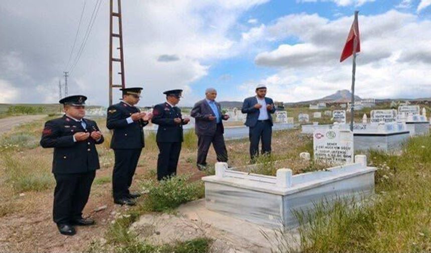 IĞDIRLI ŞEHİT JANDARMA ER YUSUF URTEKİN DUALARLA ANILDI