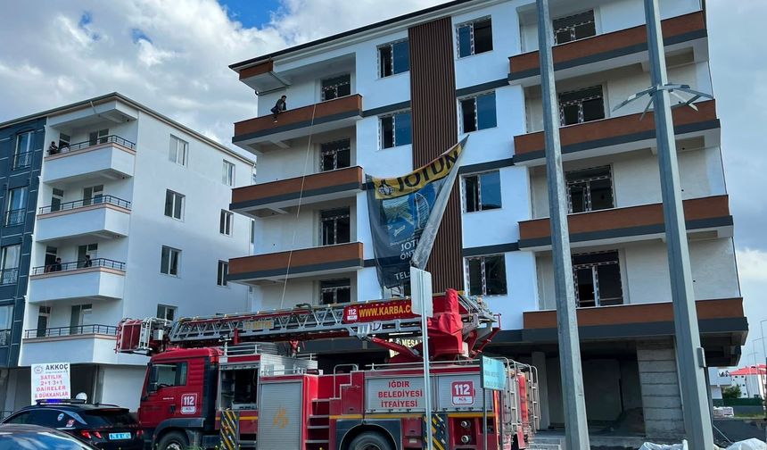 IĞDIR’DA KORKU DOLU ANLAR: 5. KATTAN İNTİHAR GİRİŞİMİ