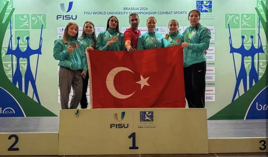 BARÜ'lü güreşçi Bükrenaz Sert, dünya şampiyonu oldu