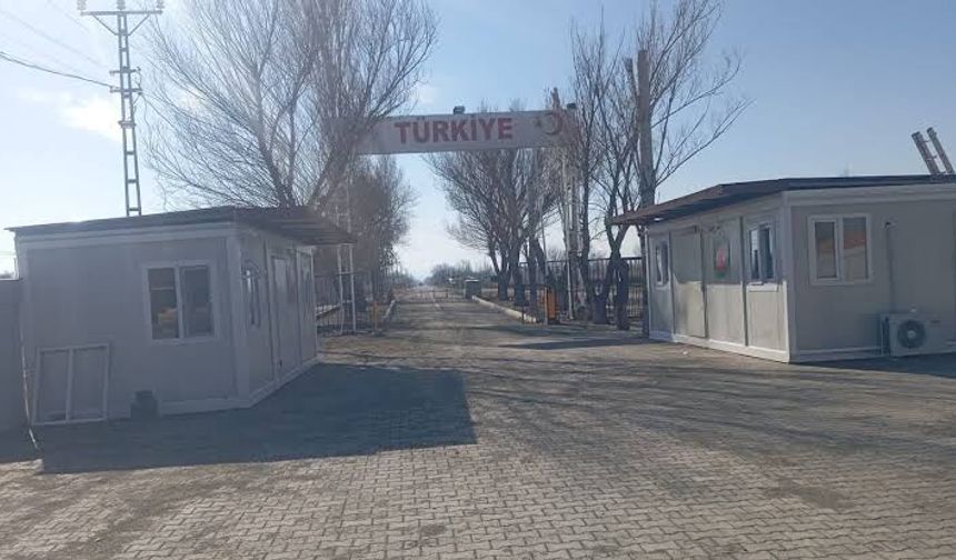 Alican Kapısından Lübnan’a İnsani Yardım Gidecek