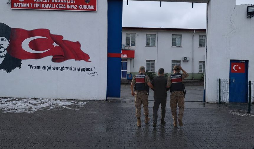 Jandarma’dan uyuşturucu operasyonu: 2 kişi tutuklandı