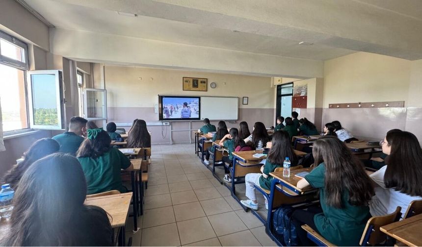 IĞDIR VE ÇEVRESİNDE EĞİTİM SÜRESİ UZADI: GENÇ KADINLARDA YÜKSEKÖĞRETİM PATLAMASI!