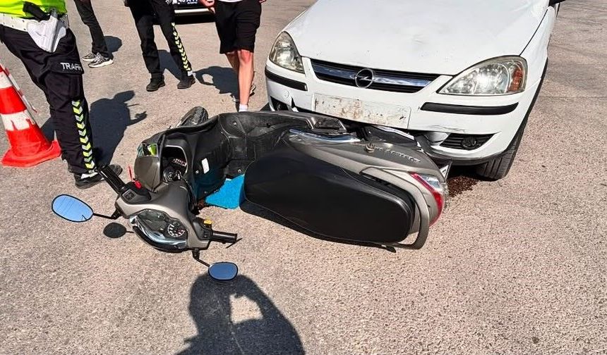 Otomobil ile motosiklet çarpıştı: 2 yaralı