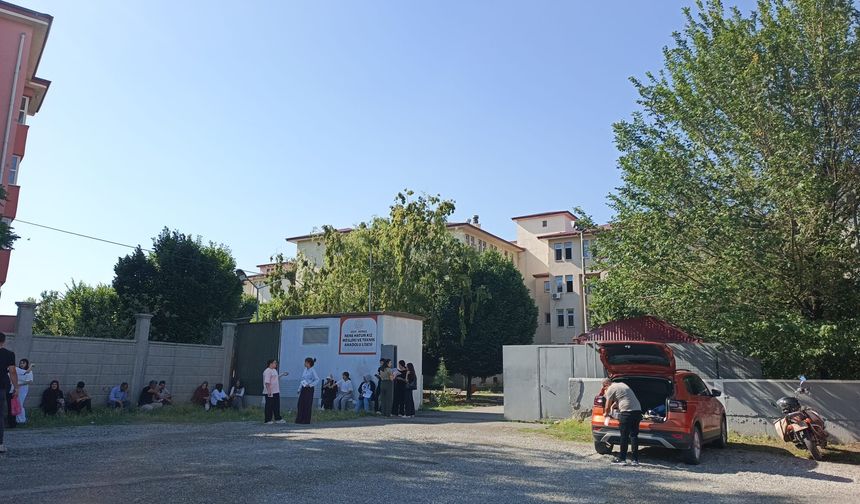 Iğdır'da YKS Heyecanı İkinci Günde de Sürdü