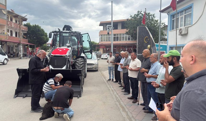 Melekli Belediyesi Araç Filosunu Güçlendirdi: Sıfır Kepçe Hizmete Alındı