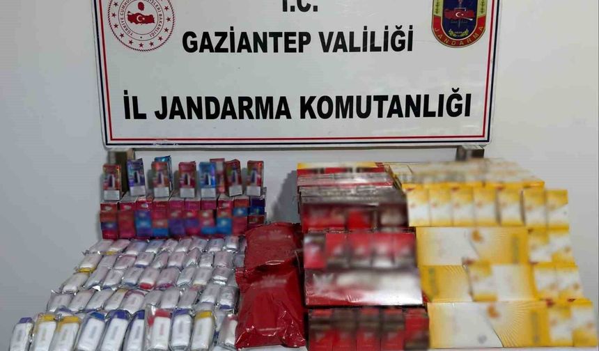 1 Milyon TL değerinde kaçak malzeme ele geçirildi: 3 gözaltı