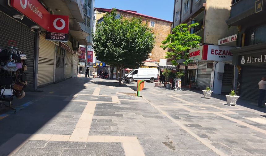 Iğdır'da Sıcak Hava Dalgası: Sokaklar Boşaldı, Esnaf Durgun