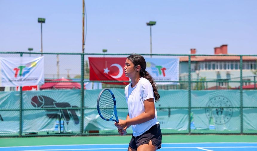 Iğdır, Doğu Anadolu Tenis Şampiyonası'na Ev Sahipliği Yapıyor!