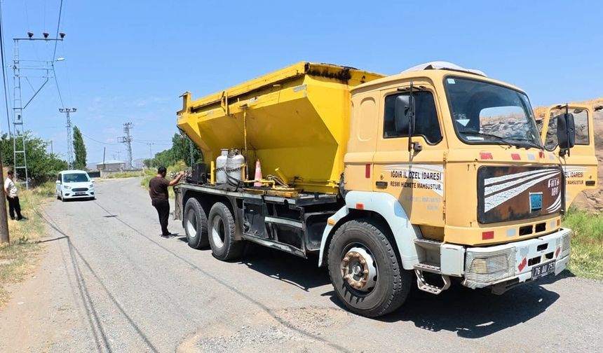 TUZLUCA’DA ULAŞIM SEFERBERLİĞİ: PİRLİ GRUP YOLUNDA ASFALT MESAİSİ