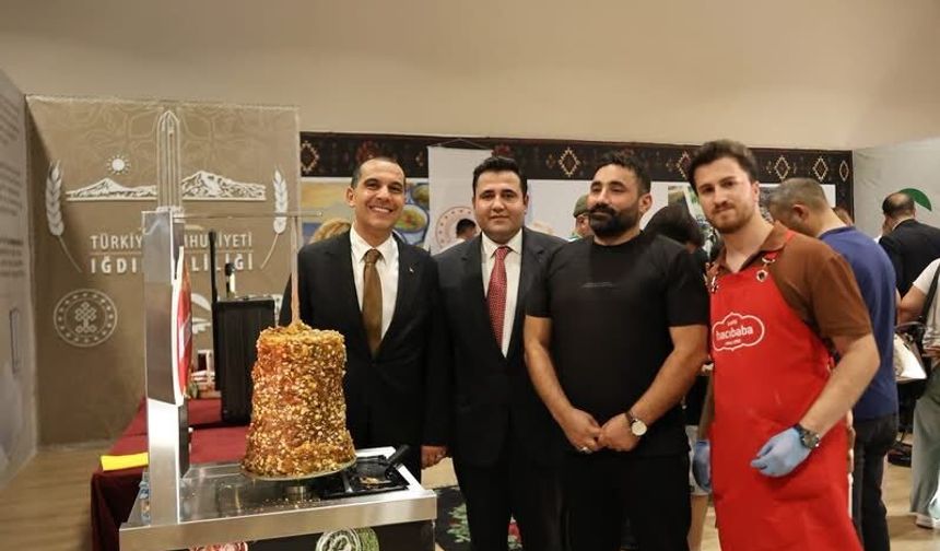 Şalak Kayısı Döneri Görücüye Çıktı