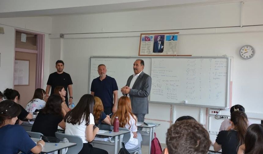 Iğdır Milli Eğitim Müdürü Yaz Kurslarını Ziyaret Etti
