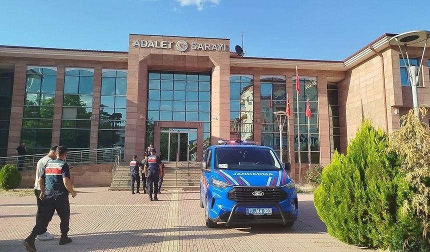 Uyuşturucu tacirlerine jandarmadan operasyon: 1 tutuklama