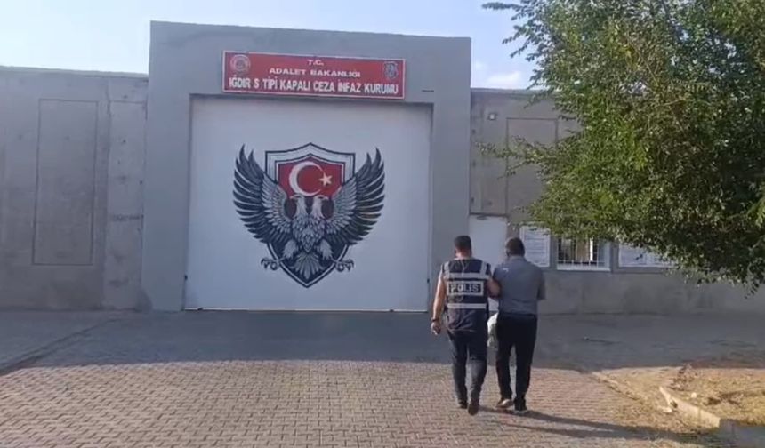 Iğdır Emniyetinden Kaçamadı: 18 Yıl Hapis Cezası Bulunan Firari Yakalandı