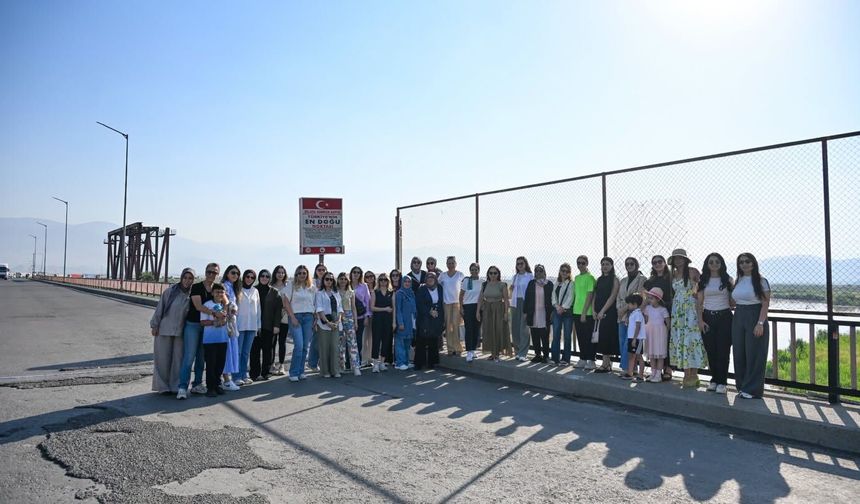 Iğdır Polis Eşleri Derneği’nden Nahçıvan’a Anlamlı Kültür Gezisi