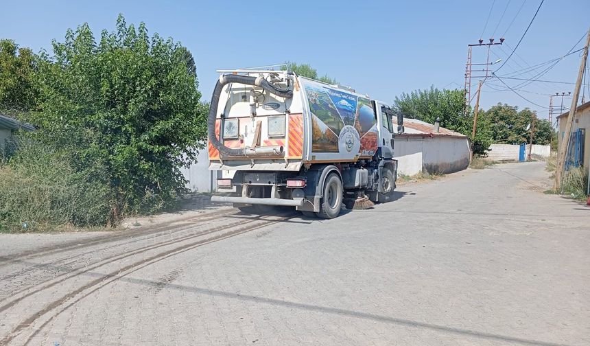 Iğdır İl Özel İdaresi’nden Köylerde Temizlik Seferberliği: “Daha Yaşanabilir Çevre İçin Sahadayız”
