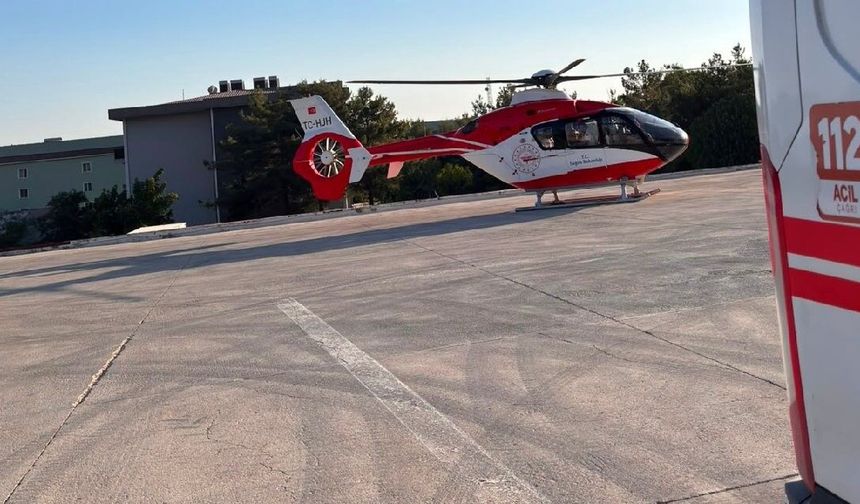 Gaz lambası yağı içen çocuk helikopter ambulansla Diyarbakır'a sevk edildi