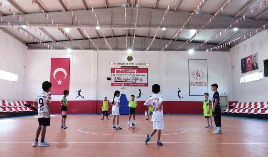 GSB spor okulları Sivrice'de eğitimlerine devam ediyor