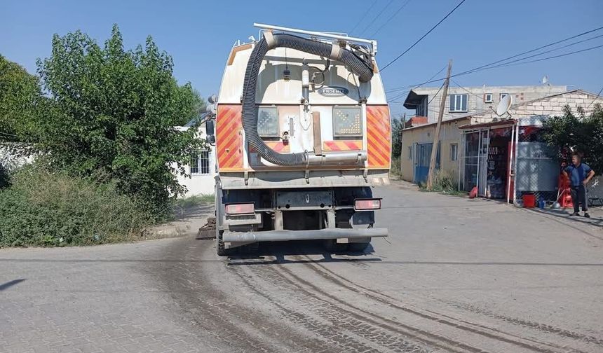 Köy Yolları Süpürülüyor