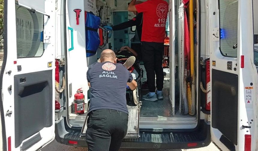 Otomobil takla attı: 2 yaralı