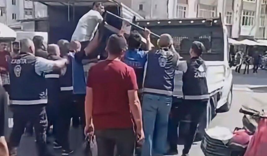 Iğdır’da Seyyar Satıcılara Geçit Yok: Uyarılara Uymayanların Araçları Toplandı
