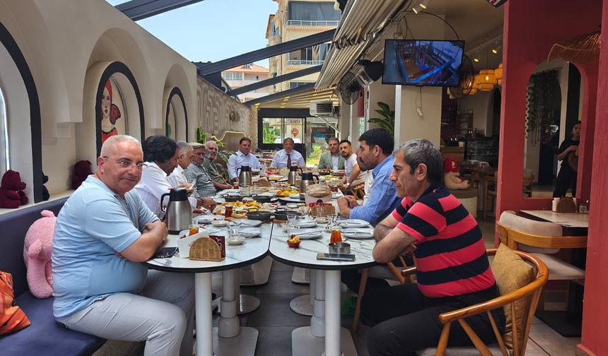 Anahtar Parti Genel Başkan Yardımcısı Demiröz, Iğdır’da Basın Mensuplarıyla Buluştu