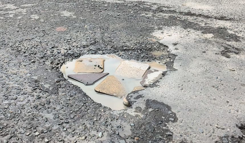 IĞDIR’DA SOKAKLAR “METEOR ÇUKURUNA” DÖNDÜ!