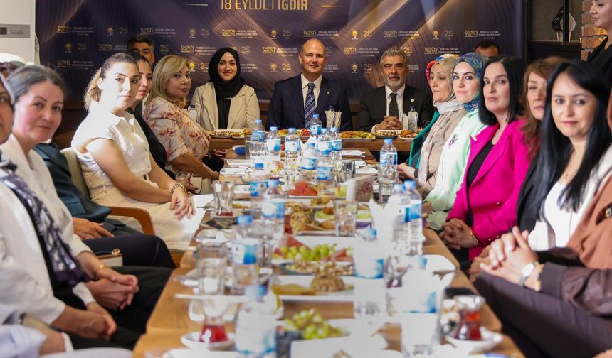 AK Parti heyetinden Iğdır'da Kadın Kolları ile İstişare Buluşması