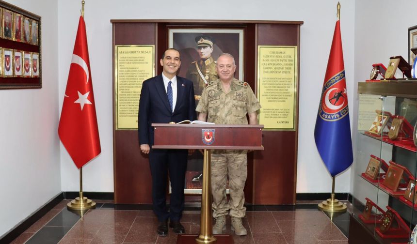 Iğdır Valisi Taşolar’dan Korgeneral Topçu’ya Hayırlı Olsun Ziyareti