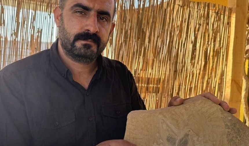 Iğdırlı Ressamdan Karabağ Zaferine Anlamlı Vefa: Har-ı Bülbül'ü Taşa Nakşetti
