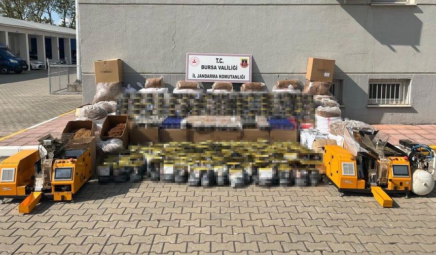 Bursa'da kaçakçılık operasyonu: 3,2 milyon liralık kaçak tütün ve sigara ele geçirildi