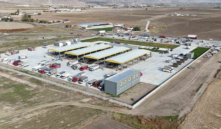 Canlı hayvan pazarı geçici süreyle kapatıldı