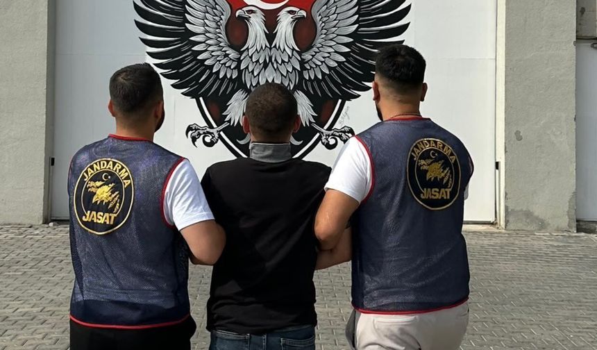 Iğdır'da 30 Yıl 8 Ay 15 Gün Kesinleşmiş Hapis Cezası Bulunan Şahıs JASAT Ekiplerince Yakalandı