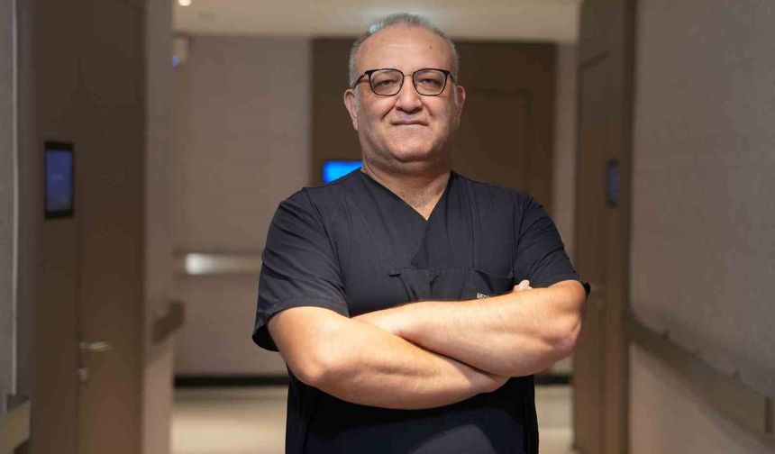 Kuşak gibi sırta vuran karın ağrısına dikkat: Pankreatit olabilir