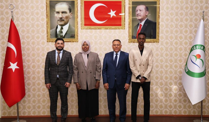 Somali Eğitim ve Kültür Ataşesi Mohamud’dan Rektör Gürel’e Ziyaret