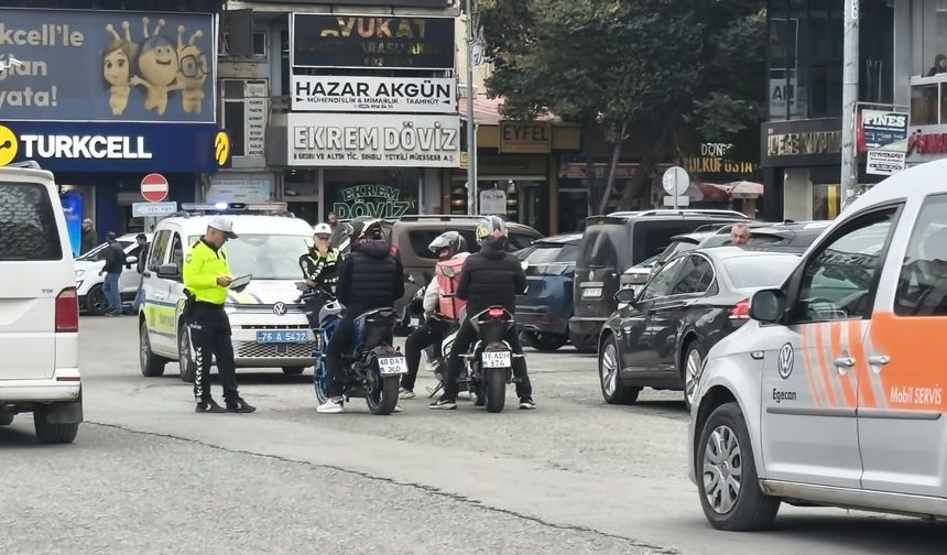 Iğdır’da Motosiklet Sürücülerine Trafik Denetimi