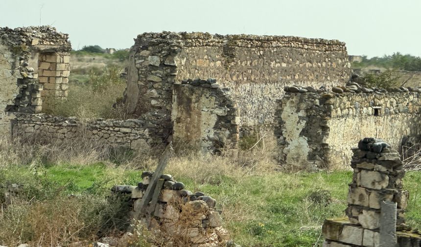 KARABAĞ GÜLLÜCE KÖYÜ’NDE GEÇMİŞİN İZLERİ, GELECEĞİN UMUDU